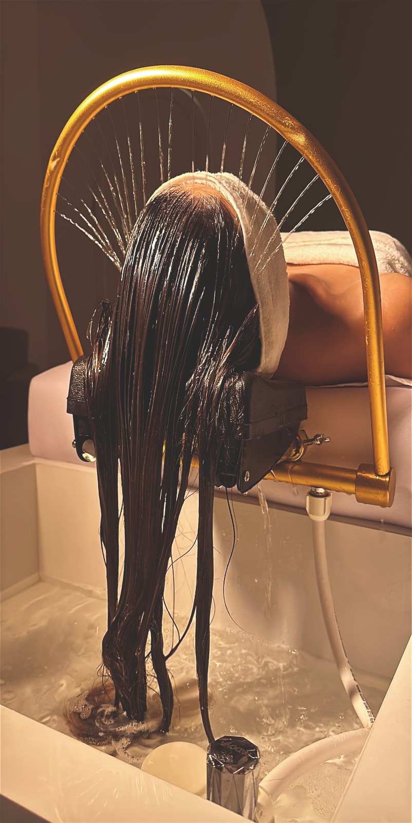 Head Spa Coreano — técnica exclusiva em Curitiba